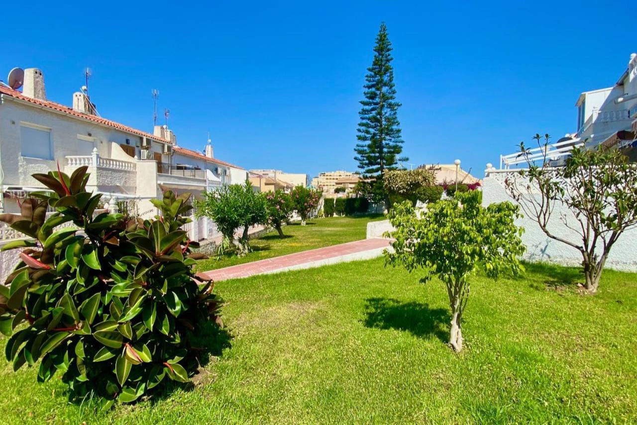 Costa Blanka Resident Apartman Torrevieja Luaran gambar